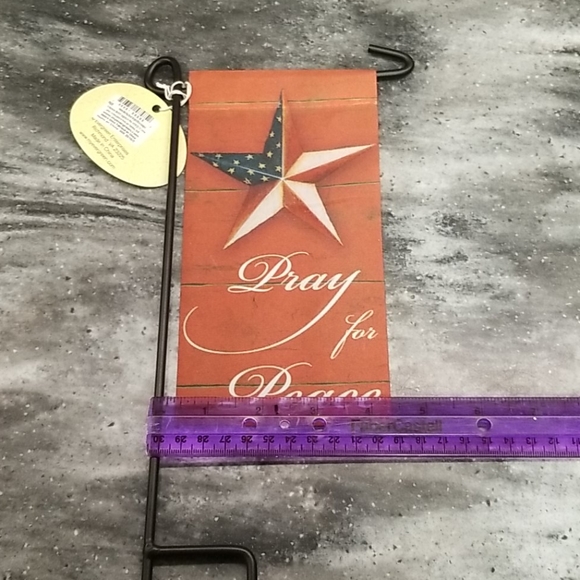 Garden stake and flag NWT - Picture 4 of 4